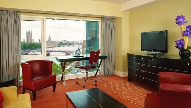Hotel Park Plaza Riverbank