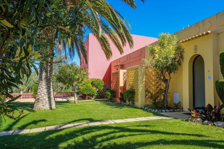 Hotel Colina Village