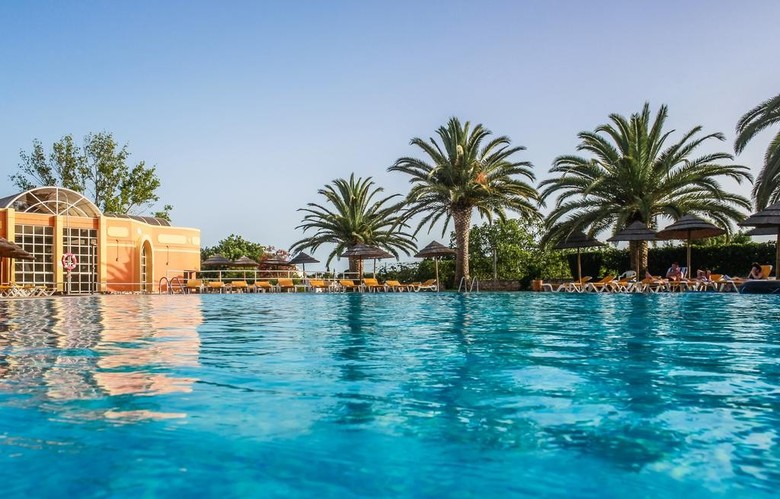 Hotel Colina Village