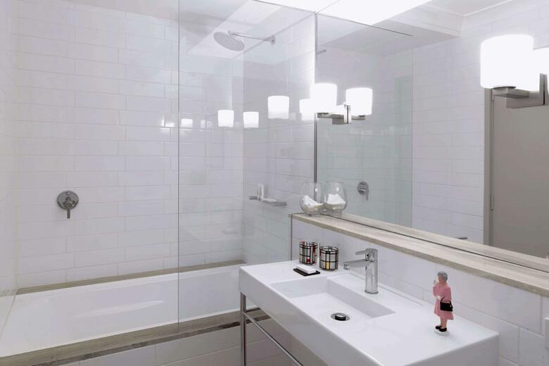 Hotel Qt Canberra