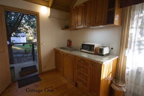 Bed & Breakfast Olinda Country Cottages