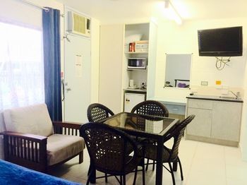 Hotel Cairns New Chalon