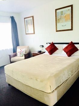 Hotel Cairns New Chalon
