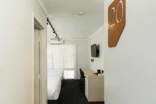 Balaclava Hotel