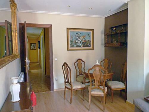 Calle San Bartolom�, 7 - 2. Piso Tur�stico