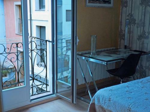 Calle San Bartolom�, 7 - 2. Piso Tur�stico