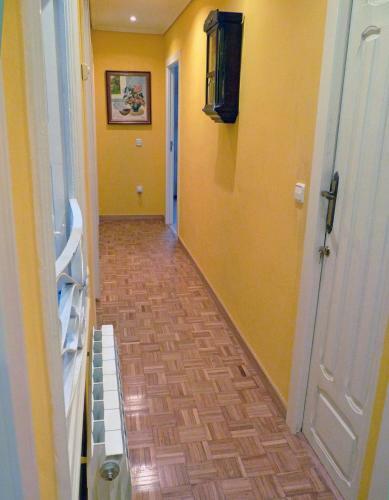 Calle San Bartolom�, 7 - 2. Piso Tur�stico