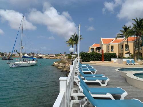 Apartamento Oceanfront Condo With Pool,breathtaking View, Wifi