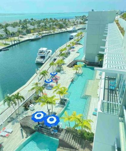 Oasis Paradise 2/2 @ Rw Hilton-2 Mins From Beach