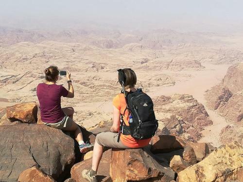 Wadi Rum Sky Tours & Camp