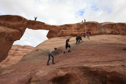 Wadi Rum Sky Tours & Camp
