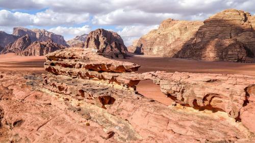 Desert Mars Camp & Tours
