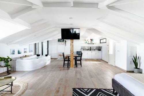 Lodge Valley Suites