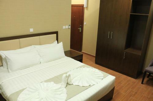 Alpha Suites Hotel