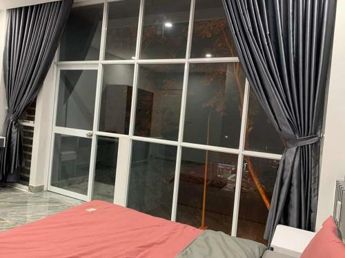Lucy Hotel