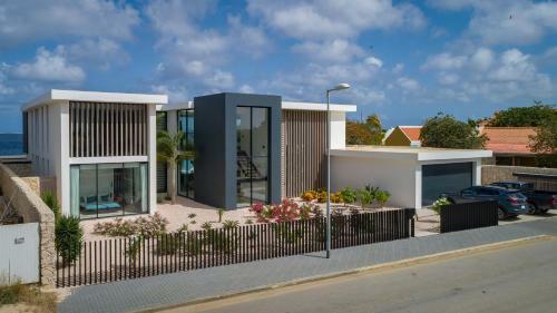 Exclusive Private Beach Villa (newly Built!)