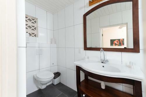 Hotel Bonaire Luxury Suites By Vrhost