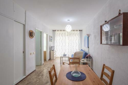 Nice Apartment In Front The Beach