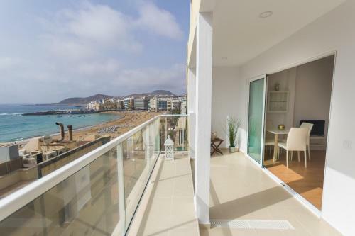 Living Las Canteras - Beach Apartment