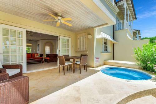 Villa Yellow Bells