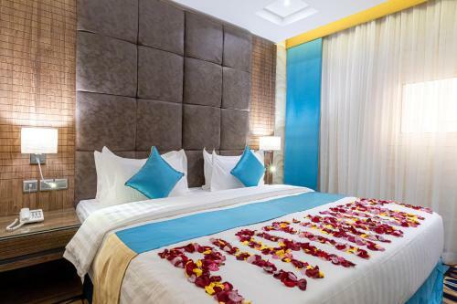 Y Platinum Hotel