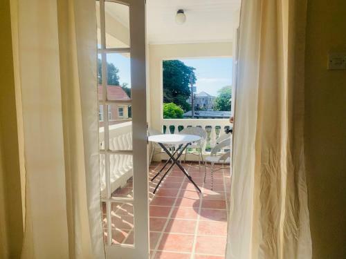 Hythe Gardens Beach Apartments