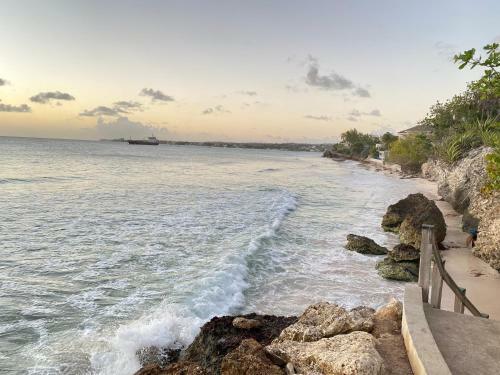 Searocks Beach Apartments