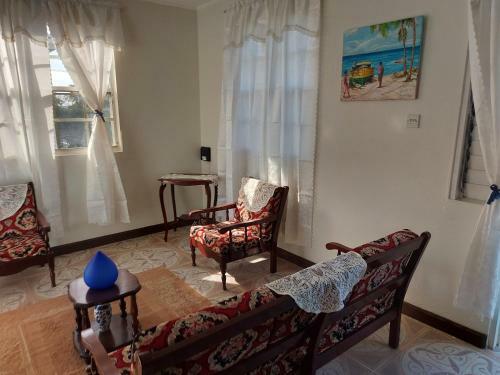 Aquarius Apartments