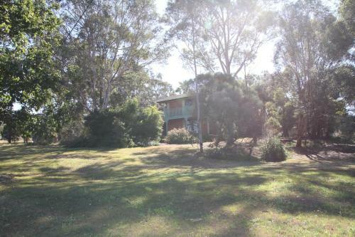 Lodge Hunter Homestead