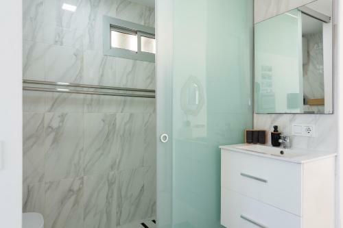 Apartamento Modern And Bright Frontline
