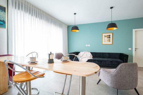 Terrific 4-bedroom Apartment Next To Achziv Beach
