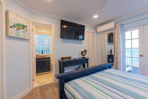 Harbour Mews Oceanfront Townhouse