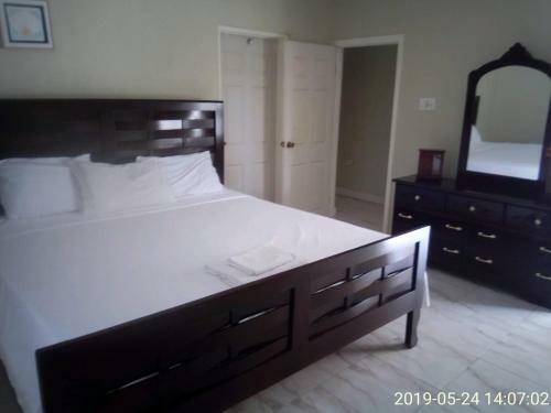 Hostal Eve's Rockaway Villa
