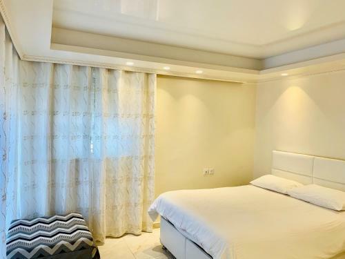 Royal Beach Front Apartments