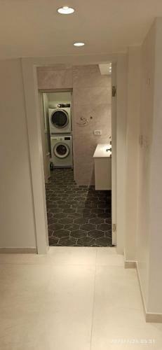 Nitsa Sea View Luxurious Apartment