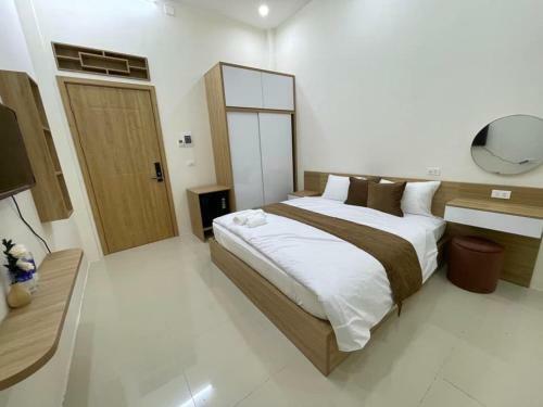 Green Hotel