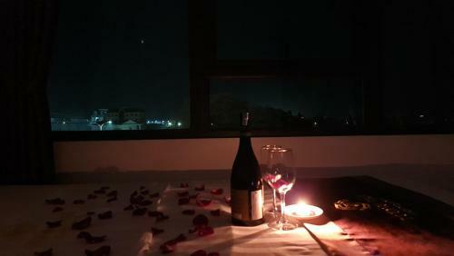 T??ng V�n Legend Hotel