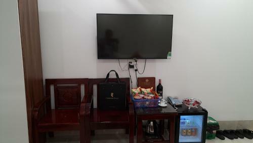T??ng V�n Legend Hotel