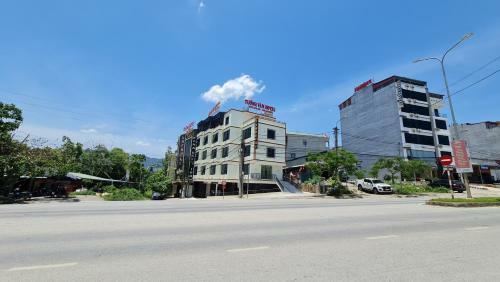 T??ng V�n Legend Hotel