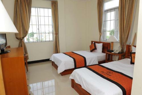 Hotel Kh�ch S?n Sao Nam