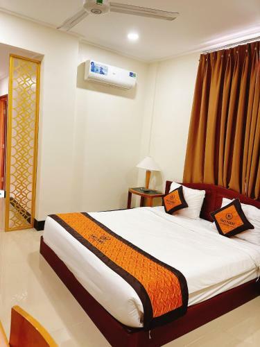 Hotel Kh�ch S?n Sao Nam
