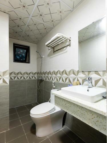 Cat Ba Rose Nhung Hotel