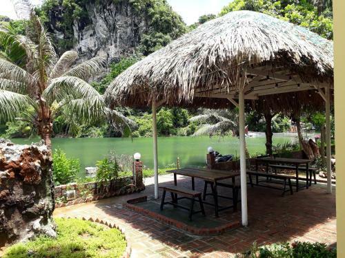 Hostal Cornercatba