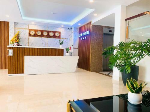 Lion Hotel