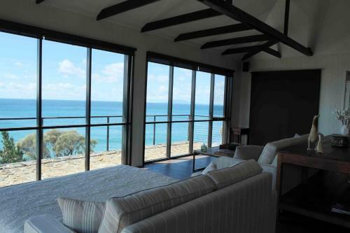 Hamptons On The Bay