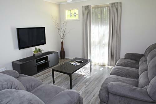 Hotel Winbi River Resort