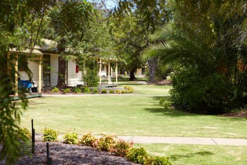 Hotel Winbi River Resort