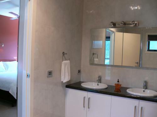 Hotel Deeluxe Riverspa Apartments