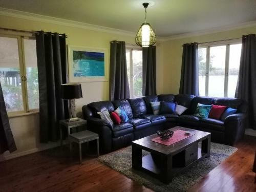 River Retreat Caravan Park