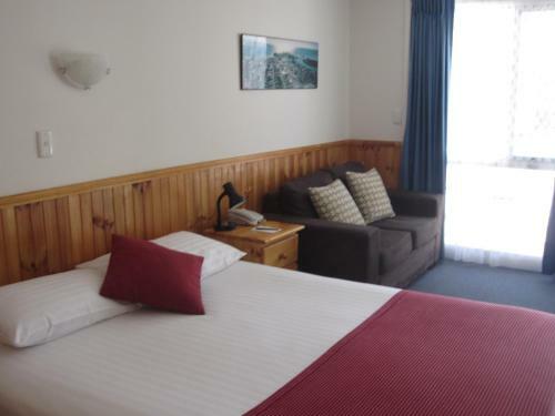 Best Western Twin Towns Motel